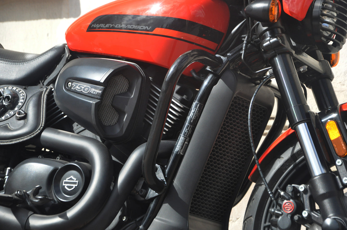 Harley-Davidson Street Rod 750 Crash Bars